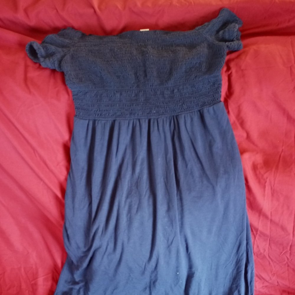 Off shoulders maxi dress